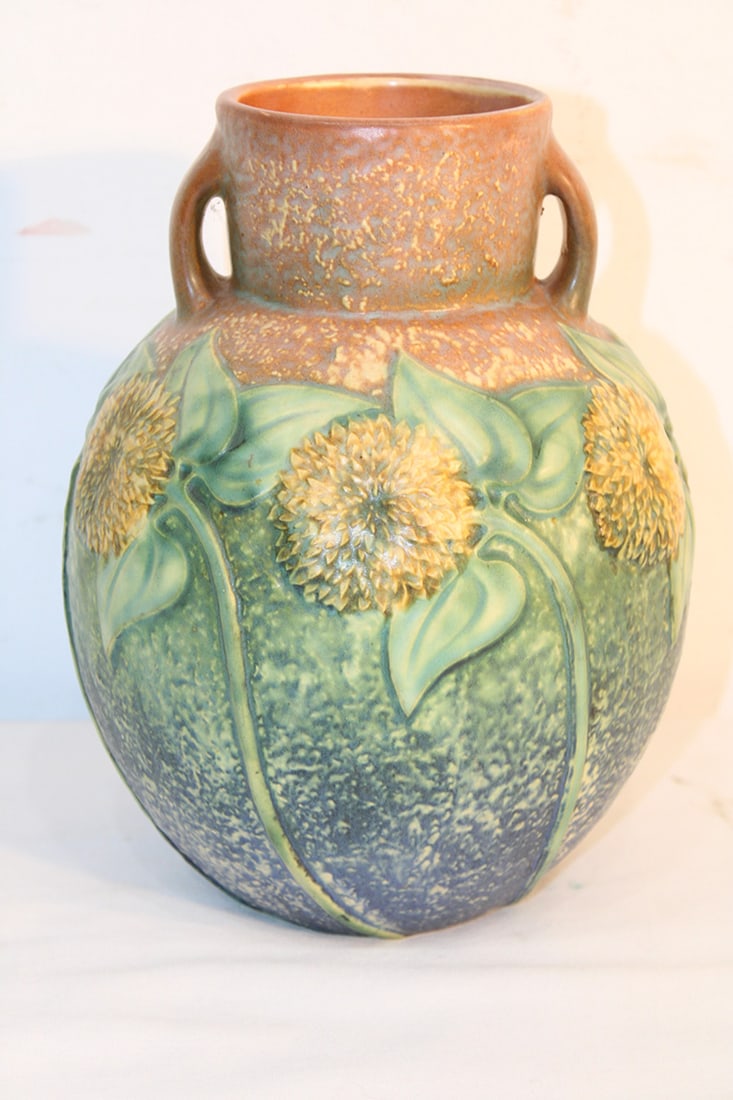 Beautiful 1930's Roseville 9" Sunflower Vase (1 of 5)