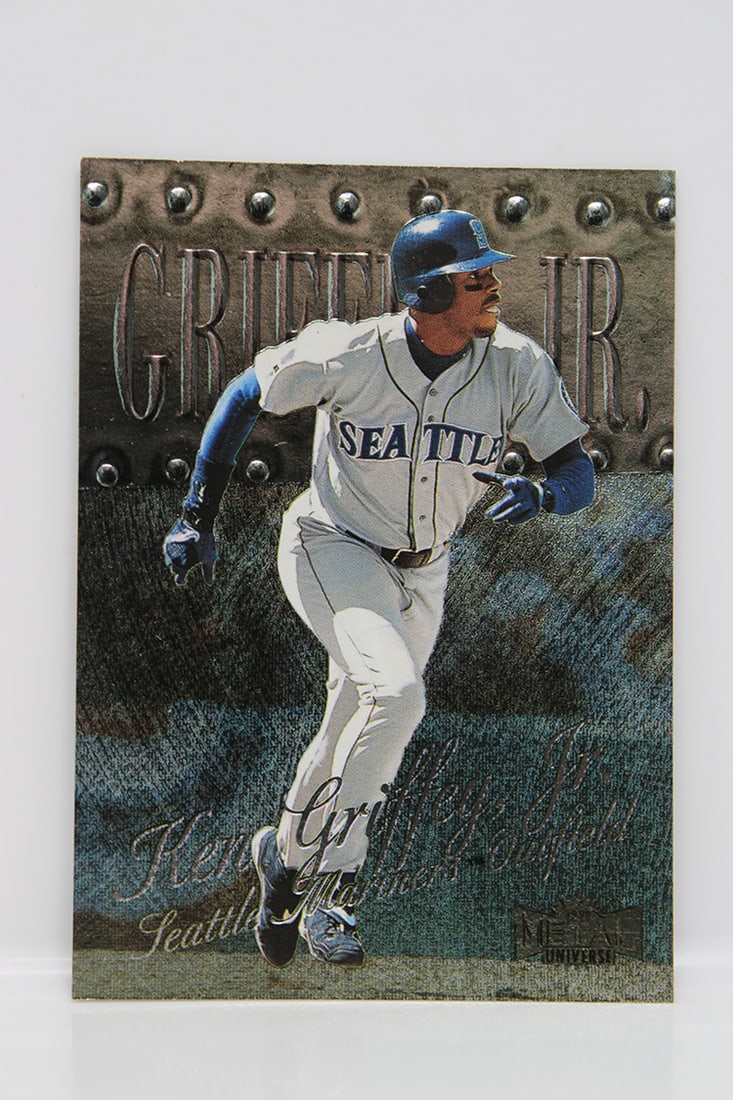 1999 Fleer Baseball Cards: 1999 Fleer/Skybox Metal Universe full set plus Boyz with the Wood & Neophytes inserts.