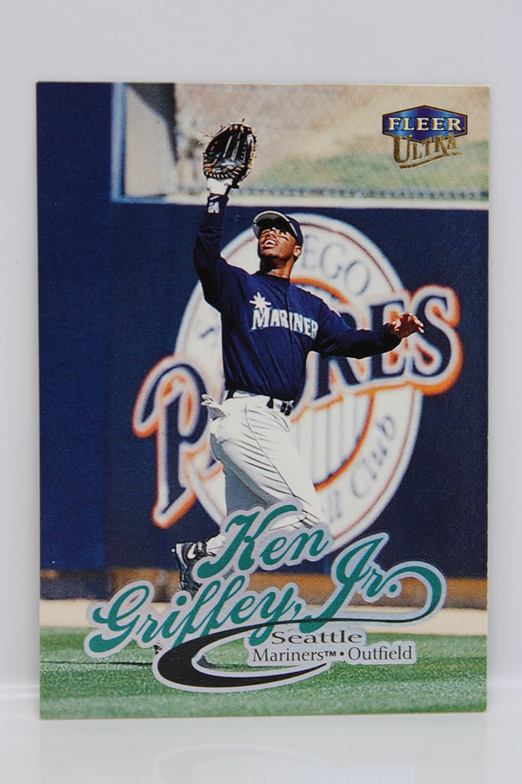 1999 & 2000 Fleer Baseball Cards: 1999 Fleer/Skybox Thunder missing #69,139,149. 1999 Fleer Ultra, 2000 Fleer Ultra, 2000 Fleer Greats of the Game set, 2000 Fleer Tradition Glossy with Rookies.
