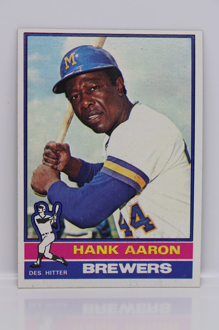 1976 Topps Baseball Cards: 1976 Topps Baseball complete set 1-660, plus all 44 Traded cards.