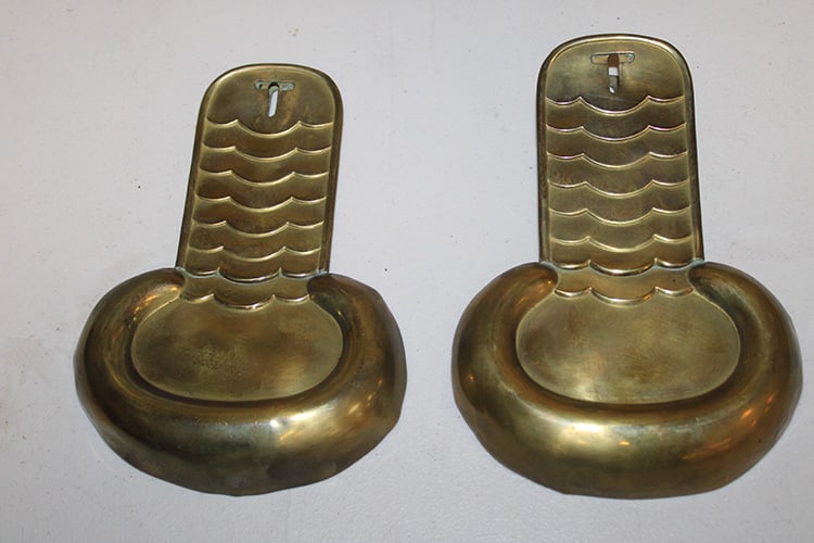 Civil War Shoulder Scales: Civil War Shoulder Scales. In brass, found in one of the trunks, in nice condition. North Adams estate.