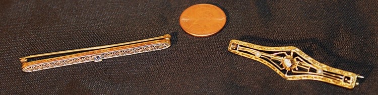 (2) 14K Gold Pins With Gemstones 4.2 Dwt (1 of 5)