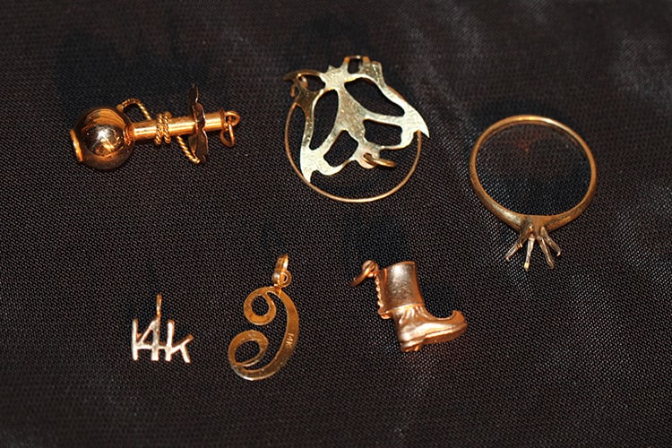 Group Of 14K Gold Including Pendants, Ring Setting 4.2 Dwt: Group of 14k gold including pendants, ring setting 4.2 dwt. Includes a boot, a "C", and a 14k pendant. Williamstown estate.