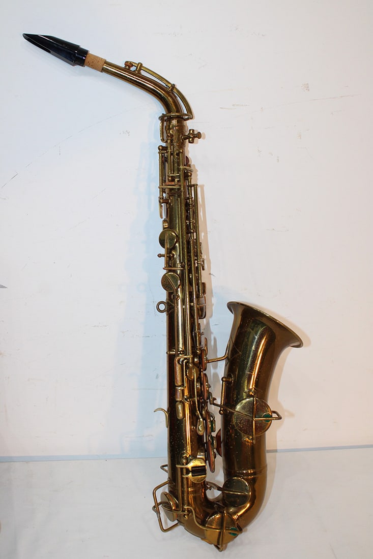 Nice Buescher Alto Saxophone Serial #160271 (1 of 10)