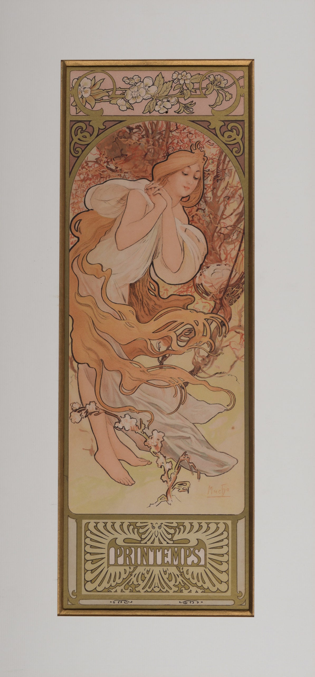 Alphonse Mucha : Le Printemps, 1897: Alphonse Mucha (1860-1939)Le Printemps, 1897Original lithograph with gold ink on paper, under matting. Backed on cardboard, as issued.Plate-signed lower right.Dimensions:+ Size of the print: 42,5 x 14