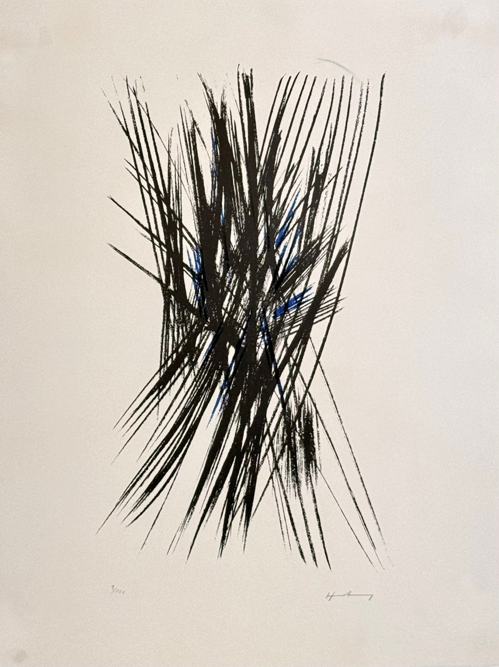 Hans Hartung : Composition L24, 1957 - Hand-Signed: Hans Hartung (1904-1989)Composition L24, 1957Lithograph on BFK Rives paper.Hand-signed in pencil lower right.Numbered in pencil 9/100 lower left.With BFK Rives watermark on the lower right margin.Dime