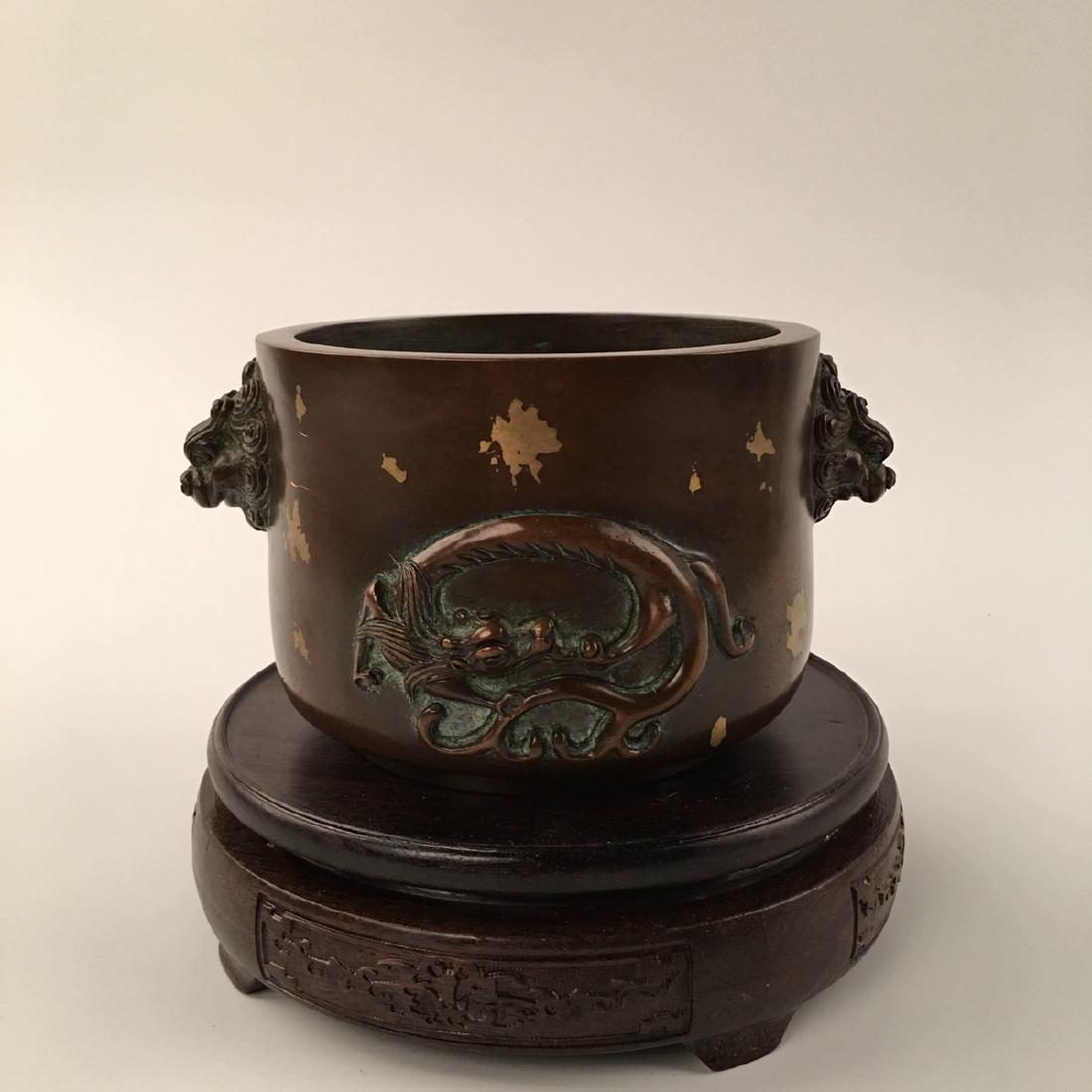 Chinese Bronze With Gilt Dot Censer: Chinese Bronze With Gilt Dot Censer 3-1/2'' H ; 7'' W, 4.4 lb Shipping: We are able to pack and ship this item to an address in the United States for $35.00 via UPS Ground or USPS Priority Mail. Track