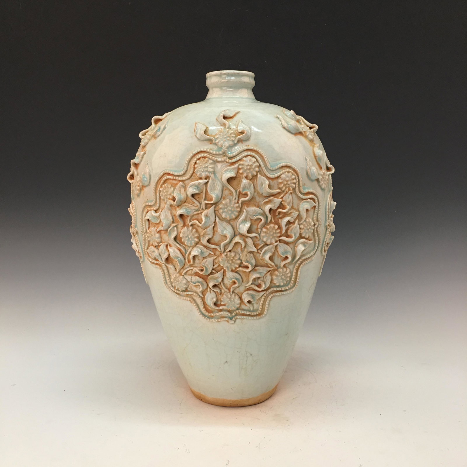Chinese Celdon Glaze Meiping Vase: Chinese Celdon Glaze Meiping Vase 15'' H 7-1/4'' W 7.2 lb Shipping: We are able to pack and ship this item to an address in the United States via UPS Ground or USPS Priority Mail for $45.00. Tracking 