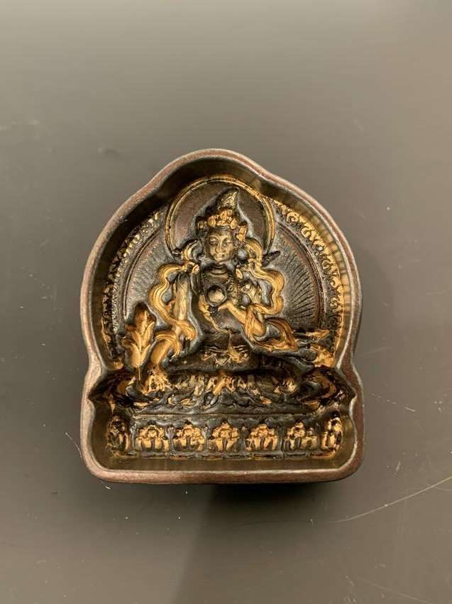 Chinese Gilt Bronze Buddha of Moule: Chinese Gilt Bronze Buddha of Moule 3-3/8'' H, 2-7/8'' W; 566 g Shipping: We are able to pack and ship this item to an address in the United States via UPS Ground or USPS Priority Mail for $55.00. Tra