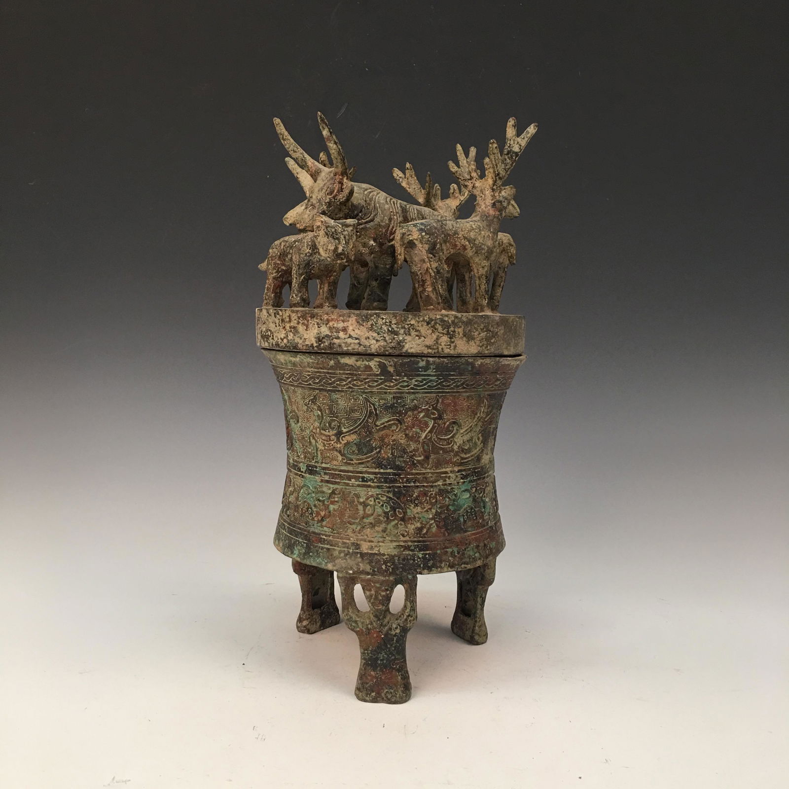 Chinese Bronze Vessel (1 of 9)