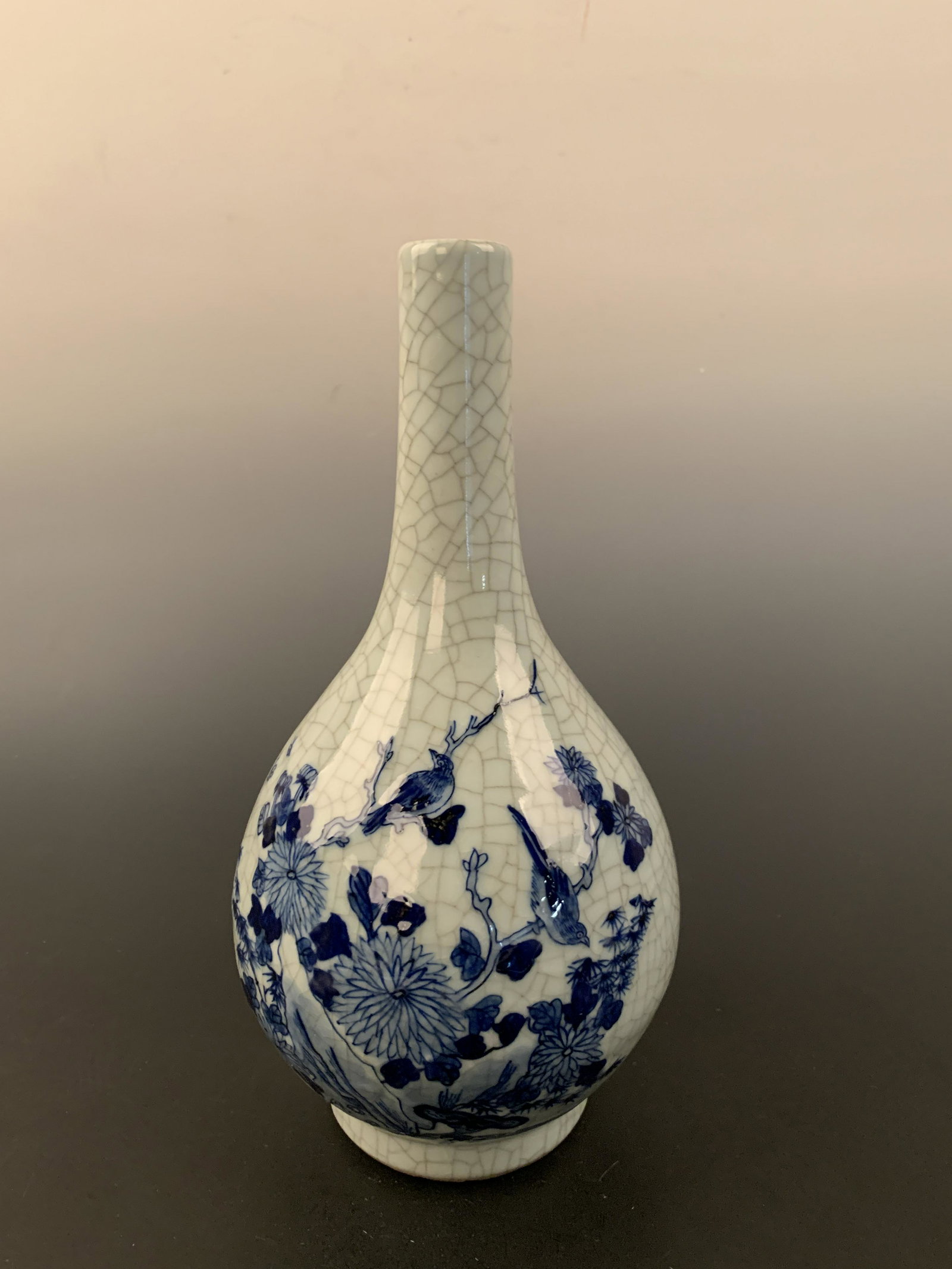 Chinese Blue and White Birds Vase: Chinese Blue and White Birds Vase 11-1/2'' H, 6'' W; 3 lb Shipping: We are able to pack and ship this item to an address in the United States for $30 via UPS Ground or USPS Priority Mail. Tracking inf
