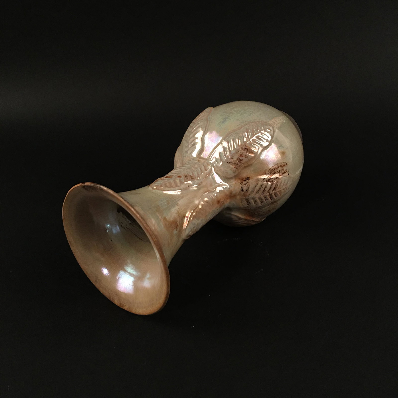 Chinese Pearl Glazed Vase: Chinese Pearl Glazed Vase 10'' H, 4-1/2'' W; 2.4 lb Shipping: We are able to pack and ship this item to an address in the United States for $30.00 via UPS Ground or USPS Priority Mail. Tracking inform