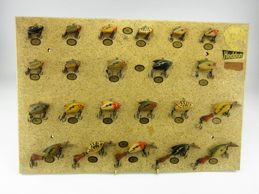 Vintage Salesman Sample Lure Display (1 of 6)