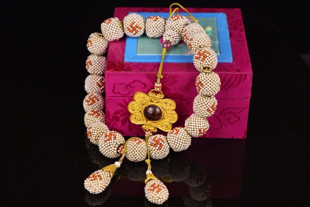 A CORAL AND PEARL ROSARY BRACELET (1 of 8)