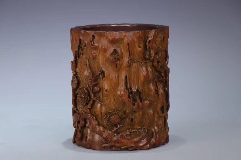 Chinese Qing Dynasty bamboo carving pen holder (1 of 9)