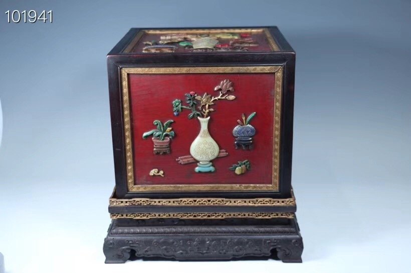 Chinese red sandalwood box (1 of 9)