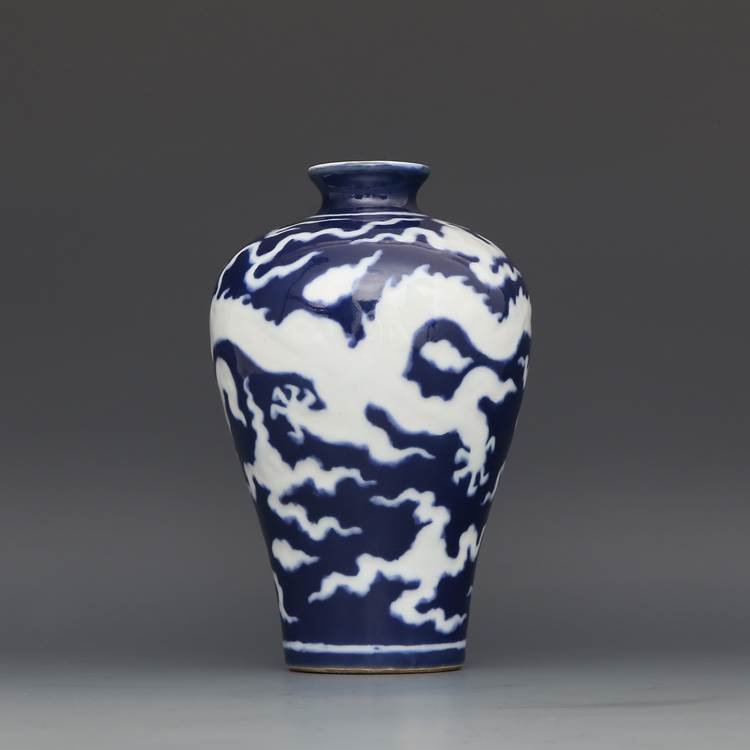 Ming Dynasty blue glaze plum bottle (1 of 8)