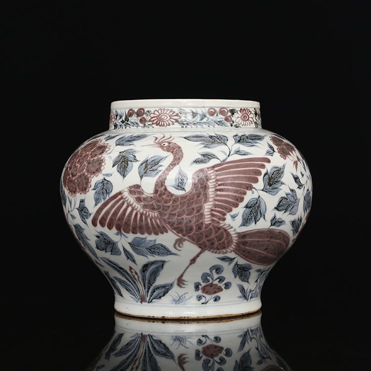 Ming Dynasty blue and white glaze red porcelain jar (1 of 9)