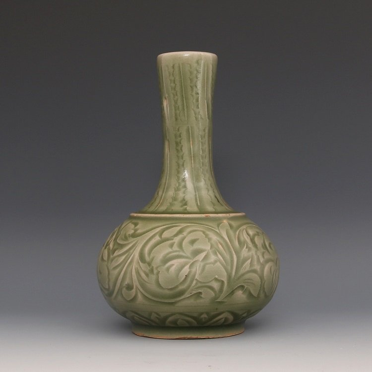 Song Dynasty wearing pattern flat belly bottle (1 of 8)