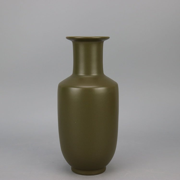 Qing Dynasty tea glaze bottle (1 of 5)