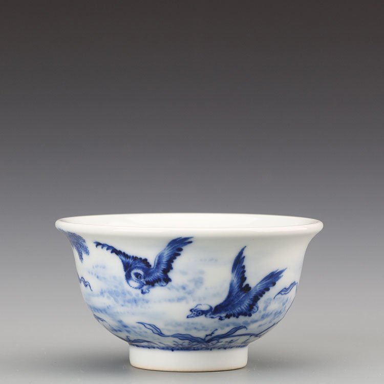 Ming Dynasty Blue and White Porcelain Cup: Ming Dynasty Blue and White Porcelain Cup Size: height 6cm(2.3 in) diameter 10cm(3.9 in)