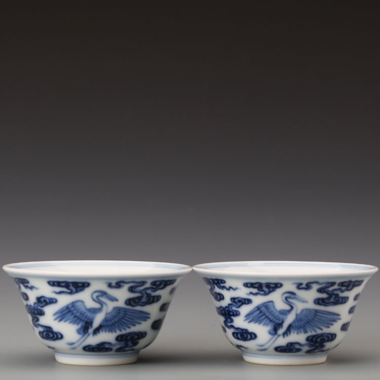 A pair of blue and white porcelain Kung Fu teacups (1 of 10)
