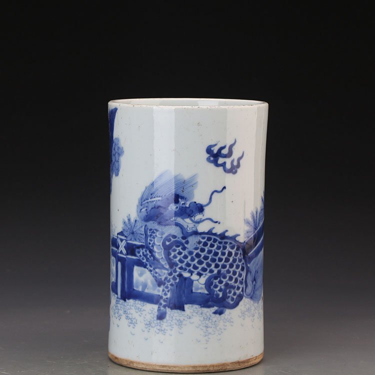 Qing Dynasty blue and white unicorn pen container (1 of 9)