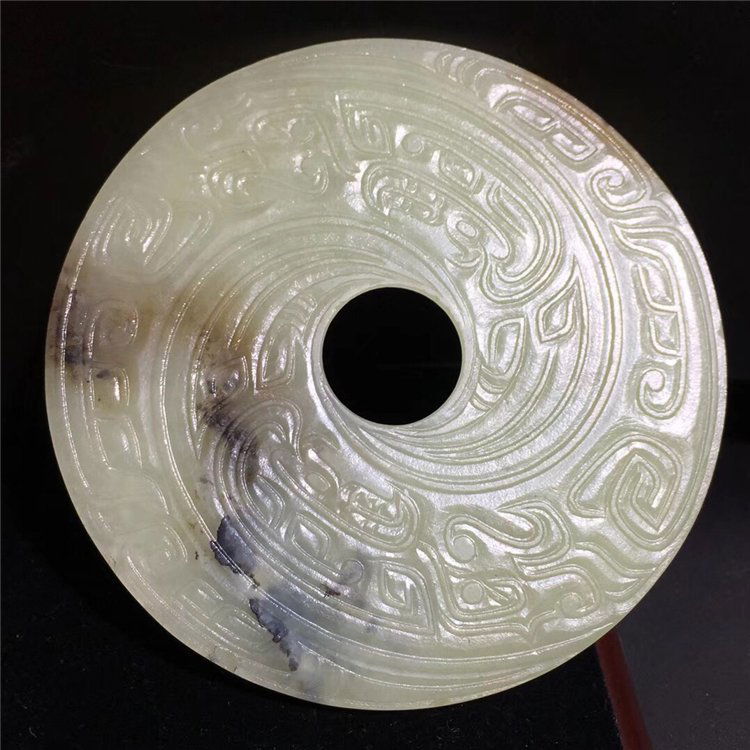 Shang Dynasty Hetian jade wall pendant