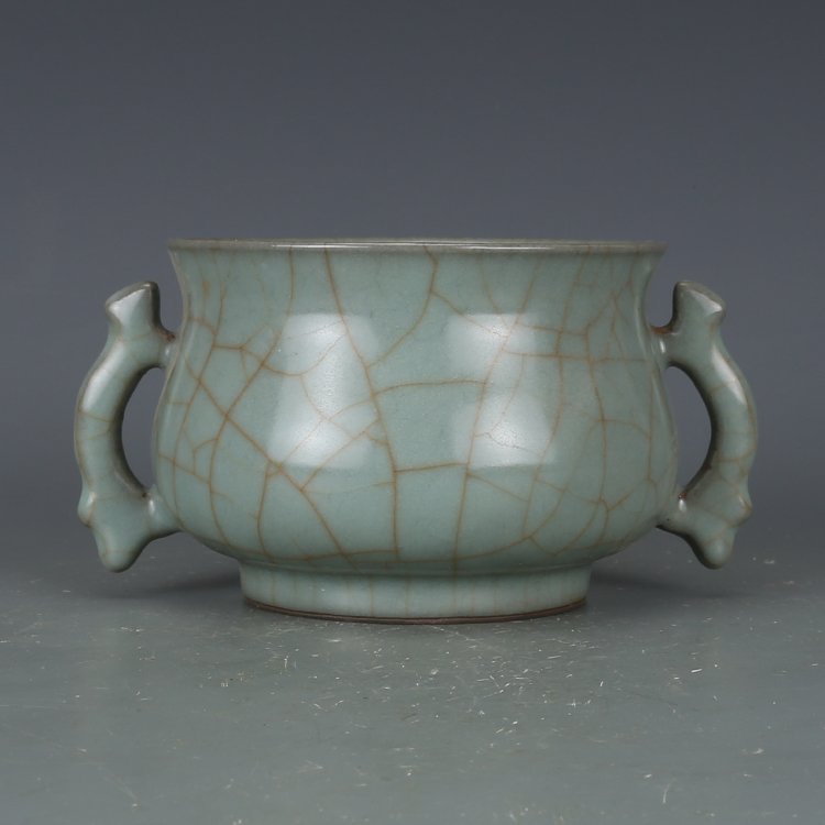 Song Dynasty Green Glaze Gold Lettering Incense Burner (1 of 5)