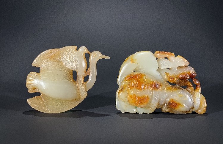 Mongolian Jade Sculpture Pendant in Liao Dynasty: Mongolian Jade Sculpture Pendant in Liao Dynasty [Haidong Blue Swan] 7.8cm（3 in）*6cm（2.3 in）*1.9cm（0.7 in）*70g[Autumn Mountain Tiger Deer] 8cm（3.1 in&#