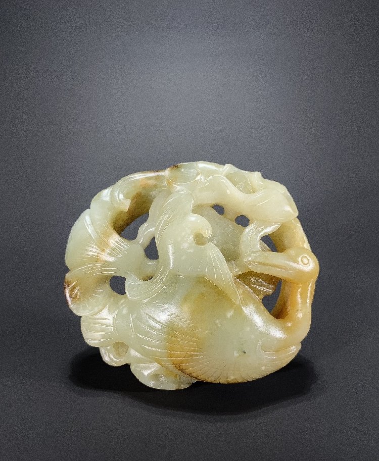 Liao Dynasty Hetian jade carving: Liao Dynasty Hetian jade carving Size: 7.3cm（2.87 in）long, 6.5cm（2.55 in）wide, 2.6cm（1.02 in） thick and 113g thick