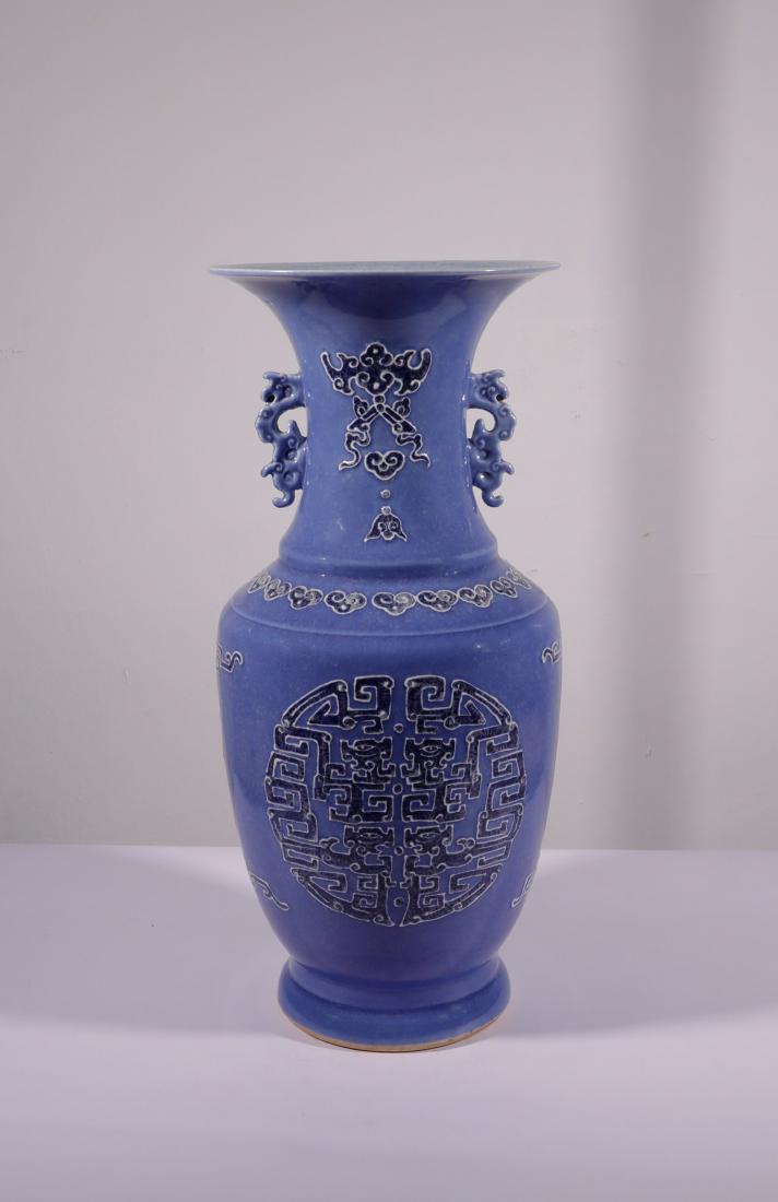 A Qing Blue-Glazed Vase Instruement (1 of 6)