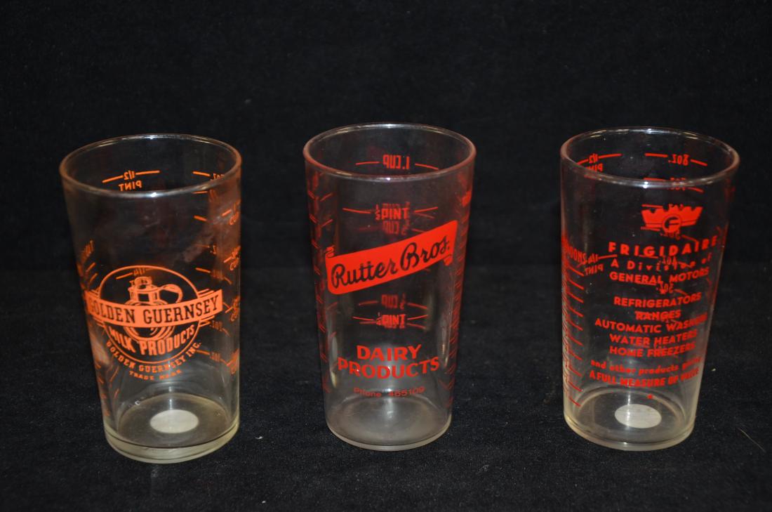 Vintage Dairy measuring cups (1 of 1)