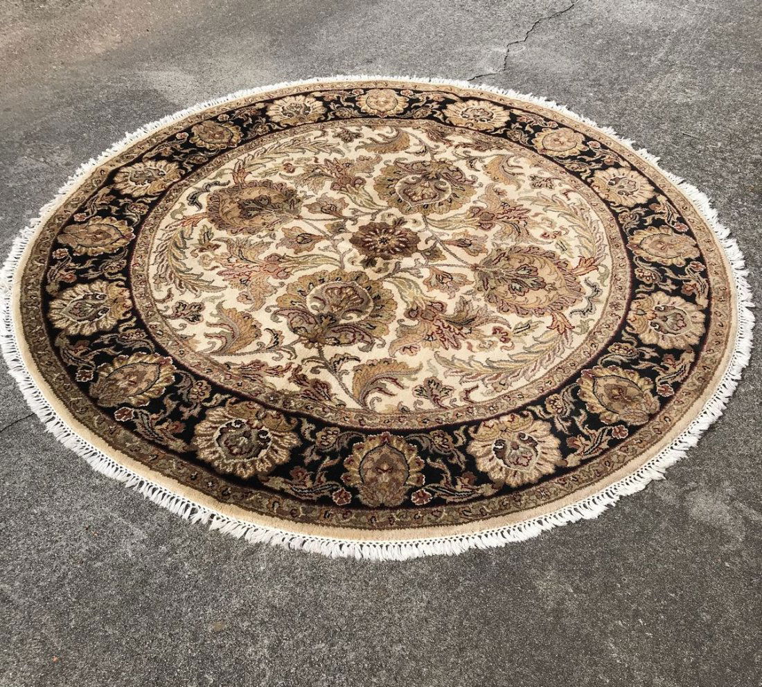 Pakistani Round Rug 6' x 6' (1 of 5)