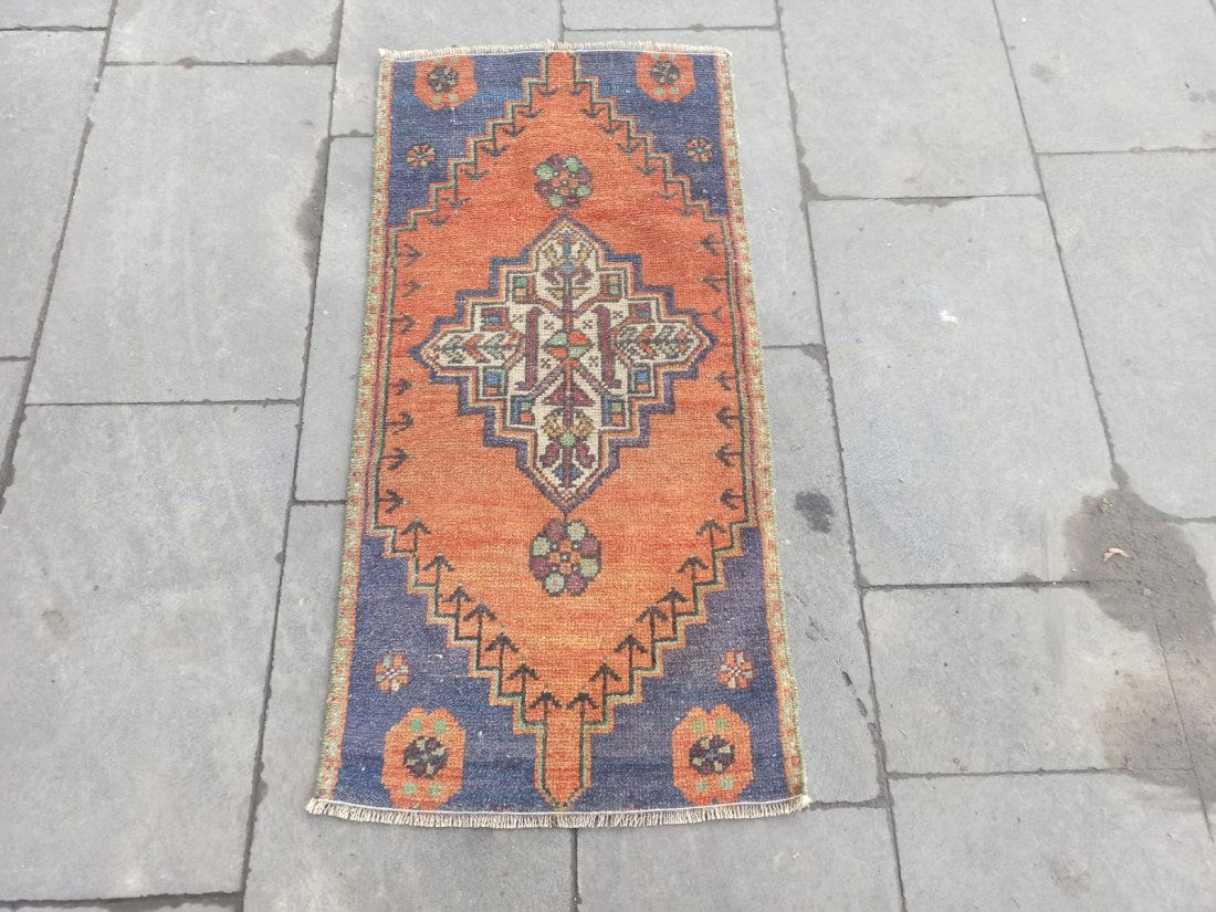 Turkish Old Yastik Small Wool Rug 1'6" x 3'1" (1 of 5)