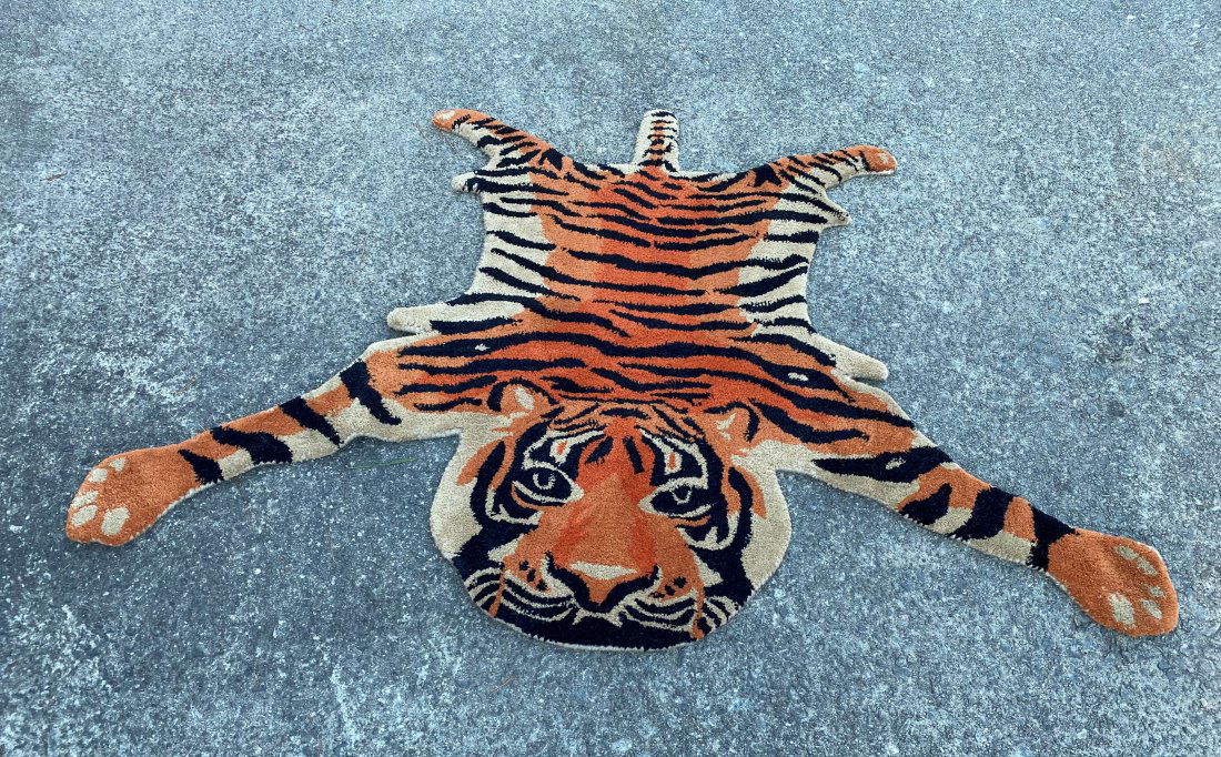 A Persian Tiger Figure Rug 3' x 5' (1 of 5)