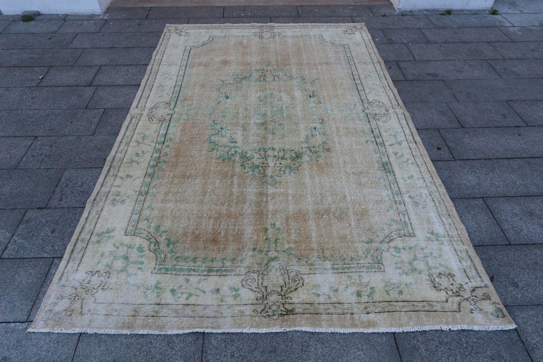 1950's Old All Over Pattern Distressed Rug 7' x 3'8" (1 of 6)