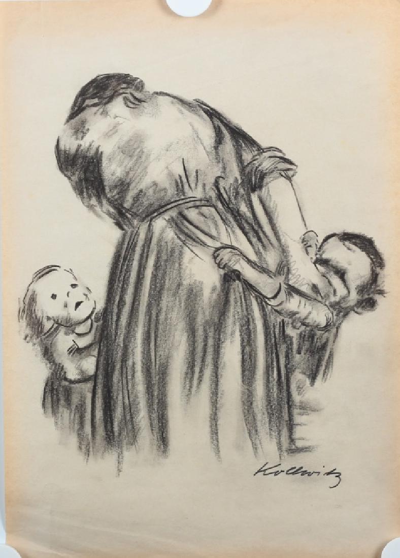 After Kathe Kollwitz German (1867-1945) Charcoal: Featuring a mother with her two children - Attributes: Signed on the lower right. After Kathe Kollwitz - Media: Charcoal on paper - Condition: Good condition, slight yellowing on the paper - Provenanc