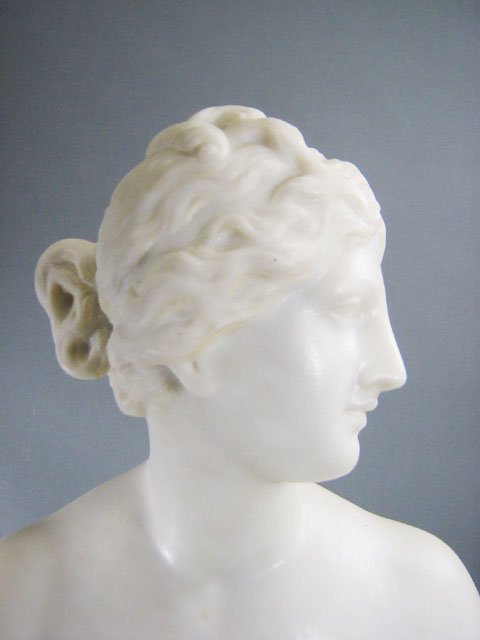 UNSIGNED ITALIAN MARBLE FEMALE SCULPTURE - 2