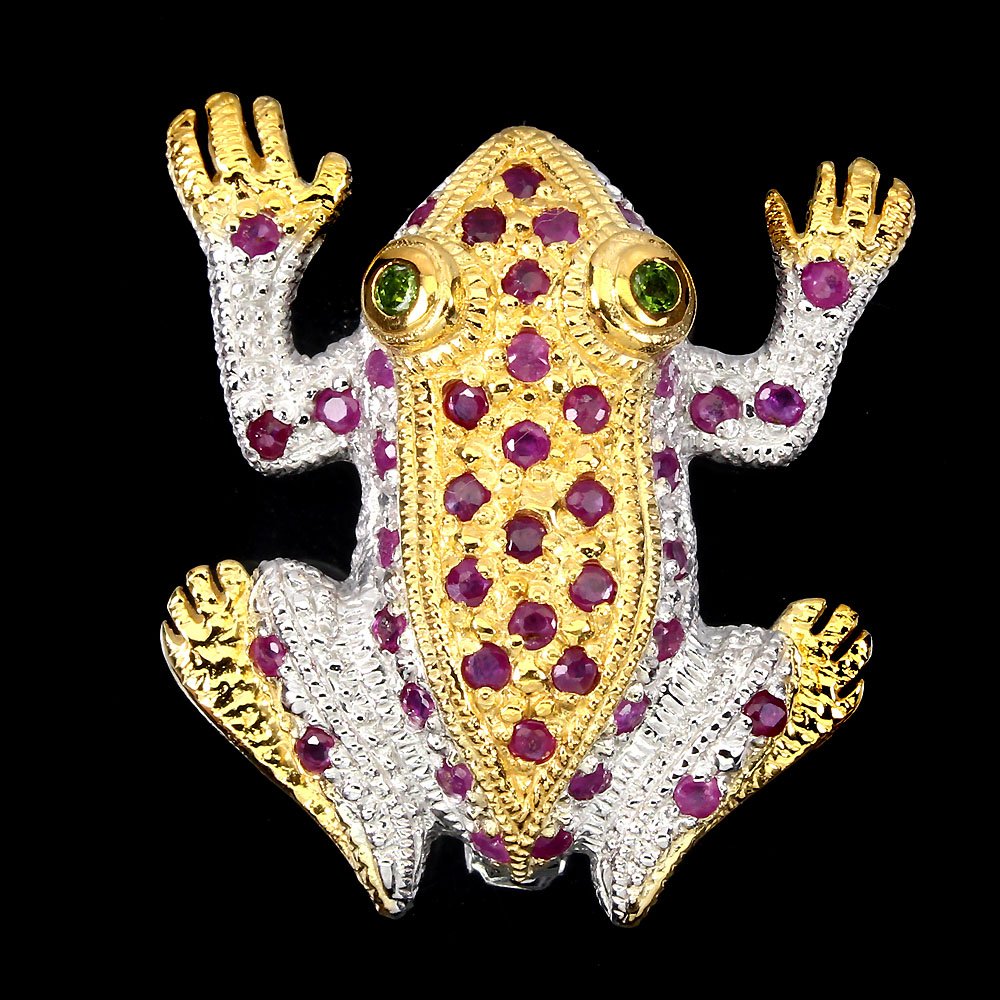 Unique Natural Ruby Brooch in the shape of a Frog (1 of 2)