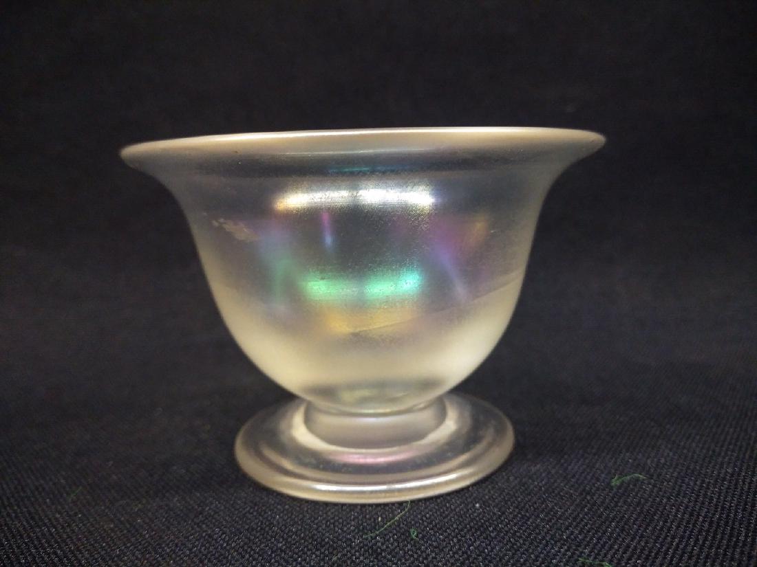 Steuben Verre de Soie Glass Salt Cellar: 1 1/2" x 2 1/2" footed salt/ ind nut or mint favor dish