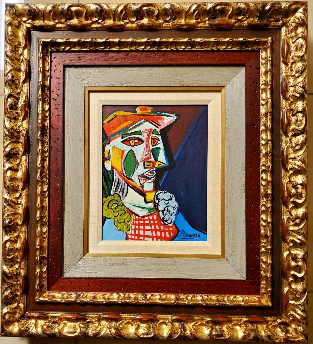 Pablo Picasso Spanish Cubist Abstract Women Oil Canvas: This lot consists of a hand painted Oil on canvas in the style of Pablo Picasso. The illustration depicts a figure of a women in the famous cubism period. Pablo Picasso (25 October 1881-8 April 1973) 