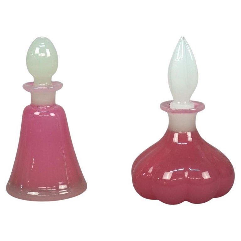 Lot Of Two Steuben Art Glass Rosaline Perfume Bottles With Alabaster Stop (1 of 7)