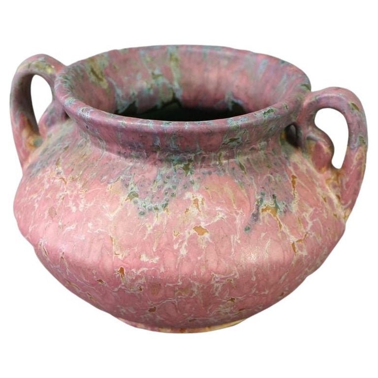 Antique Roseville Carnelian II Art Pottery Vase Circa 1920: Antique Roseville Carnelian II Art Pottery Vase Circa 1920. Measures: 5"H x 7.75"W x 7"D. *** OPTIONAL SHIPPING & DELIVERY - While onsite retrieval is always welcome at no charge, this item can be del