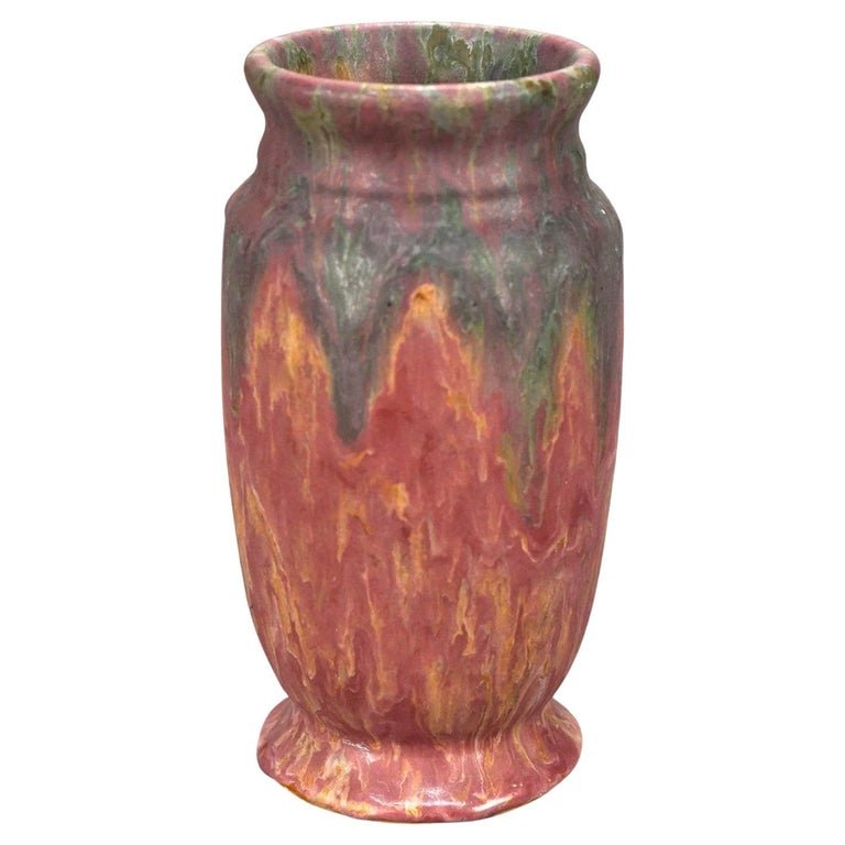 Antique Roseville Art Pottery Carnelian II Vase Circa 1920: Antique Roseville Art Pottery Carnelian II Vase Circa 1920. Measures- 7.25''H x 3.25''W x 3.25''D *** OPTIONAL SHIPPING & DELIVERY - While onsite retrieval is always welcome at no charge, this item ca