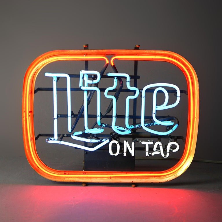 Lite On Tap Neon Advertising Sign: Lite On Tap Neon Advertising Sign. Measures - 17"h x 20.5"w x 26"d. *** OPTIONAL SHIPPING & DELIVERY - While onsite retrieval is always welcome at no charge, this item can be delivered within 1,000 MI