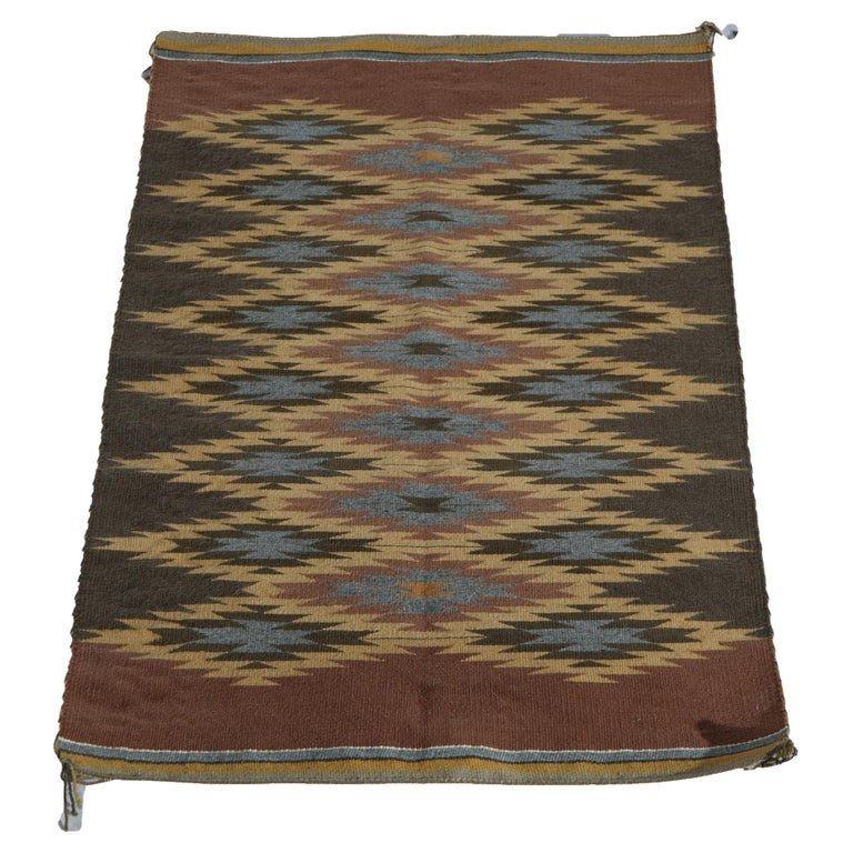Antique Navajo German Town Native American Indian Wool Rug Circa 1930: Antique Navajo German Town Native American Indian Wool Rug with Diamond Pattern, Circa 1930. Measures - 36.25" x 23.75". *** OPTIONAL SHIPPING & DELIVERY - While onsite retrieval is always welcome at