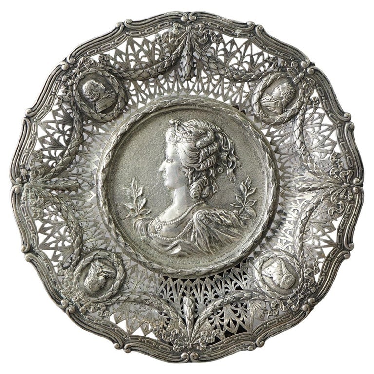 Antique Silver Reticulated & Embossed Portrait Tray with Hallmarks 8.40 Troy Oz 19th C (1 of 10)