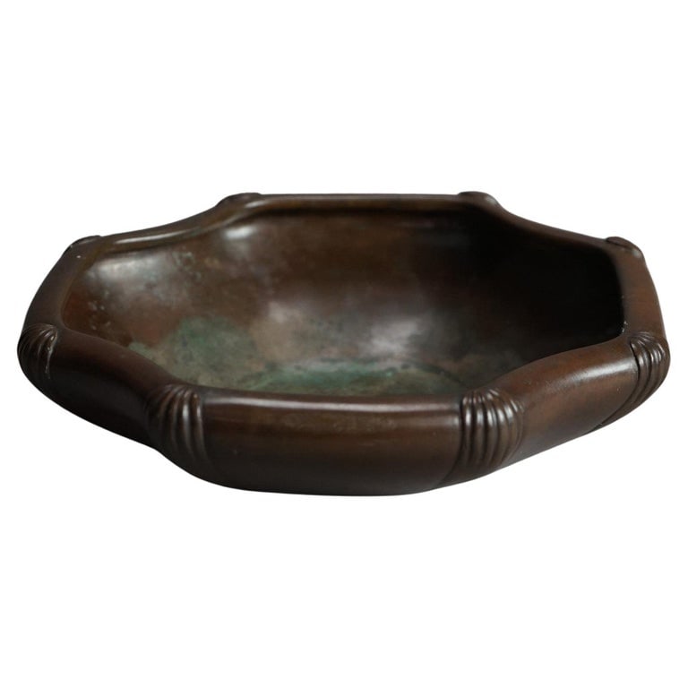 8" Chinese Bronze Low Bowl, Signed, C1900: An antique Chinese low bowl offers bronze construction with stylized corner elements, signed on base as photographed, c1900. A beautifully crafted antique Chinese bronze low bowl from circa 1900. The 