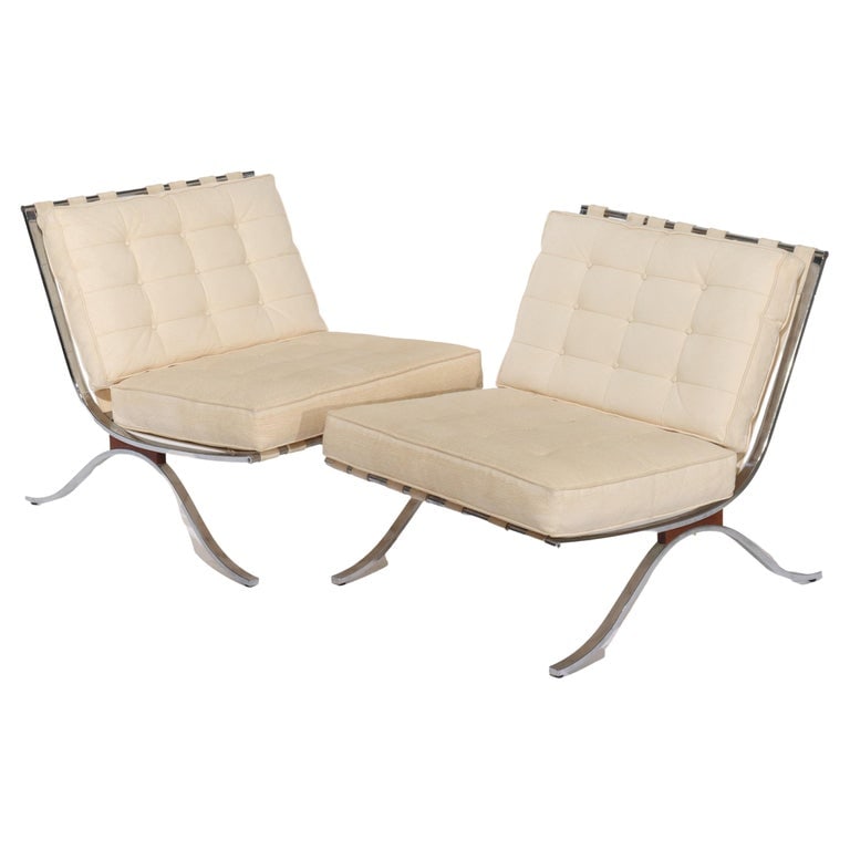 Pair Of Vintage Selig MCM Chrome & Leather Barcelona Chairs c1970: Pair Of Vintage Selig MCM Chrome & Leather Barcelona Chairs Signed C1970. Measures - 29 3/4" x 28 3/4" x 34 1/4". A pair of vintage mid-century modern Barcelona chairs designed by Selig, circa 1970. T